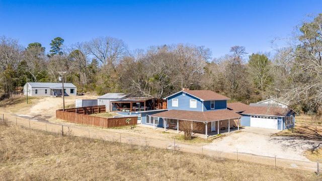 38 County Road 2220, Daingerfield, TX 75638