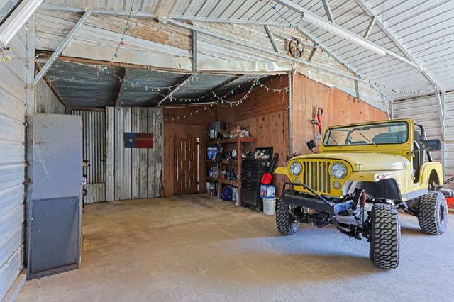 38 County Road 2220, Daingerfield, TX 75638