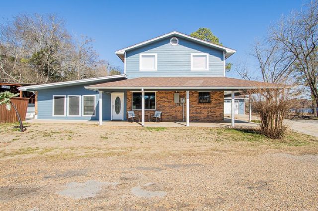 38 County Road 2220, Daingerfield, TX 75638