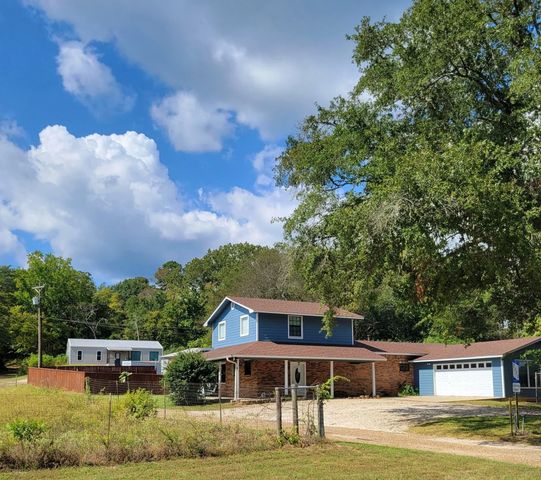 38 County Road 2220, Daingerfield, TX 75638
