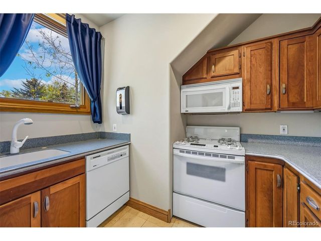2627 E Willamette Ln, Greenwood Village, CO 80121