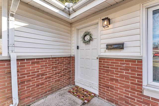 514 S Prince Lane, Springfield, MO 65802