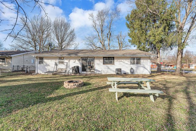 514 S Prince Lane, Springfield, MO 65802