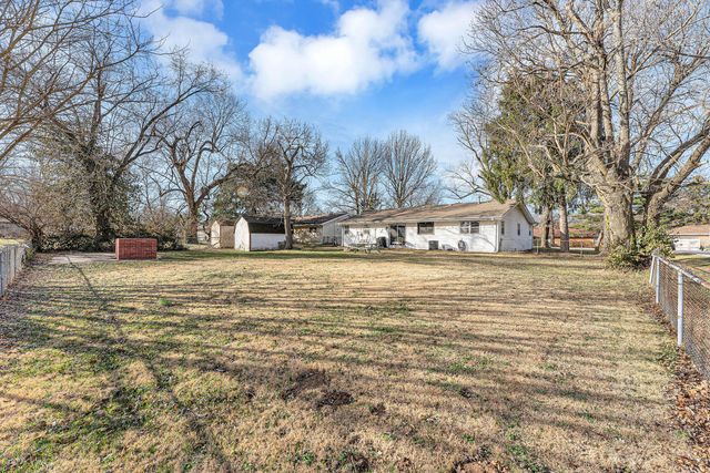 514 S Prince Lane, Springfield, MO 65802