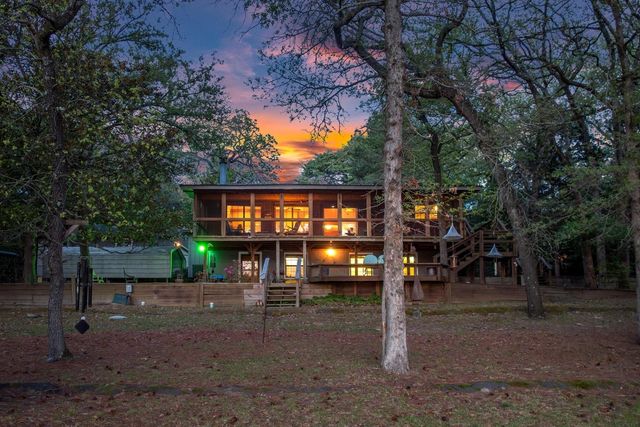 136 County Road 3232, Quitman, TX 75783