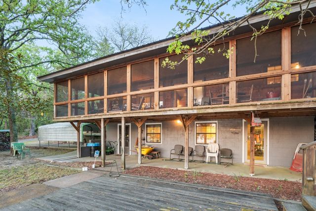 136 County Road 3232, Quitman, TX 75783