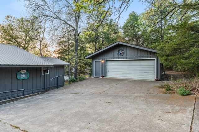 136 County Road 3232, Quitman, TX 75783