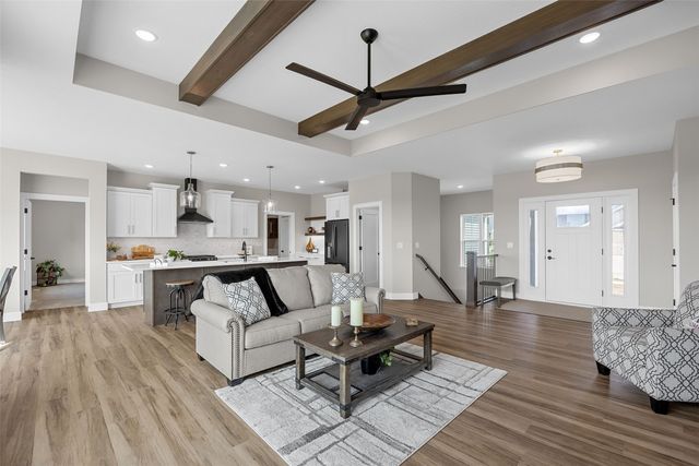 3009 Prairielight Court, Hiawatha, IA 52233