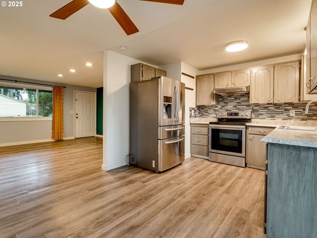 13817 Ne 79TH St, Vancouver, WA 98682