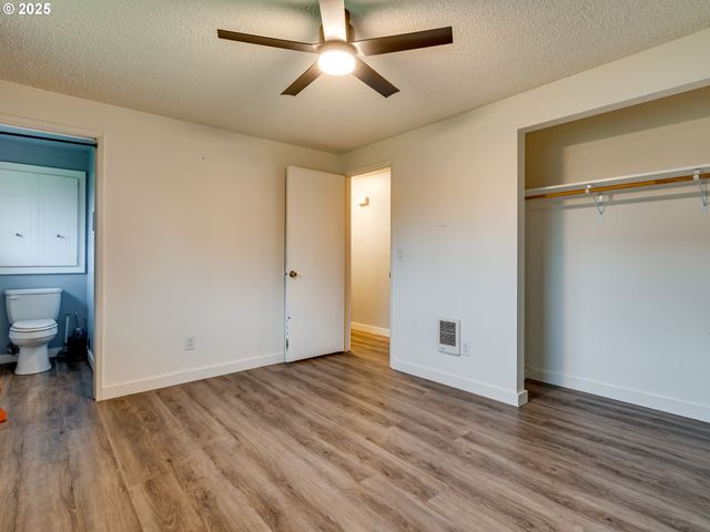 13817 Ne 79TH St, Vancouver, WA 98682