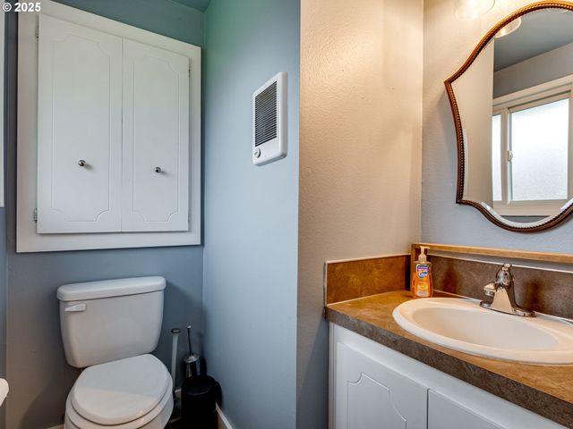 13817 Ne 79TH St, Vancouver, WA 98682