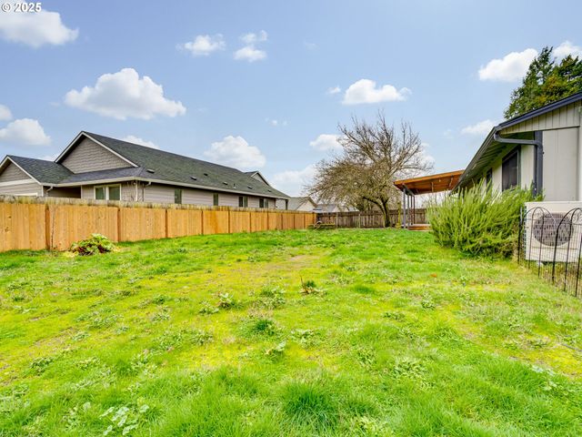 13817 Ne 79TH St, Vancouver, WA 98682