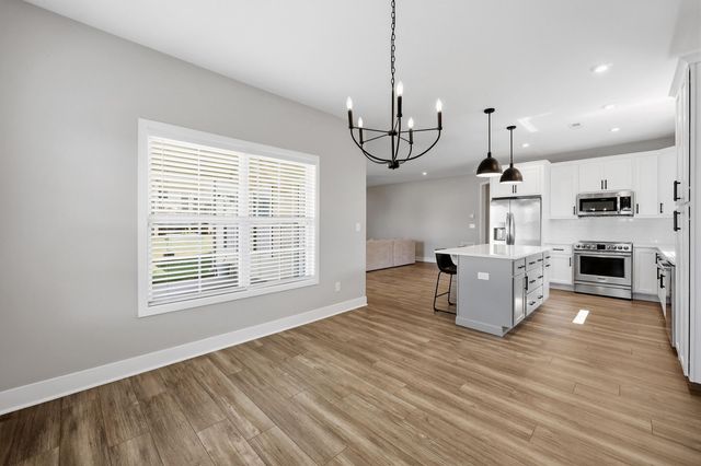 1325 Silver Springs Drive, Lexington, KY 40511