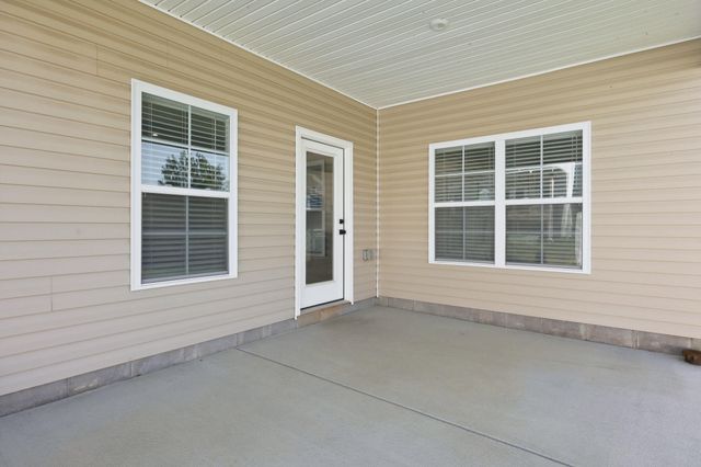 1325 Silver Springs Drive, Lexington, KY 40511