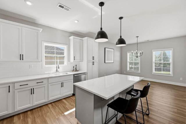 1325 Silver Springs Drive, Lexington, KY 40511
