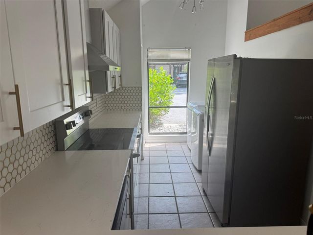 4009 MURIEL PLACE, Tampa, FL 33614