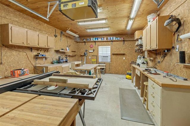 815 Comfort Lane, Jennings, LA 70546