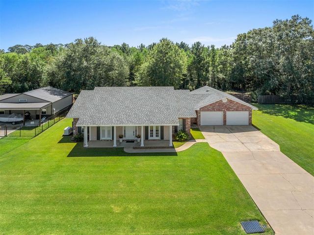 815 Comfort Lane, Jennings, LA 70546
