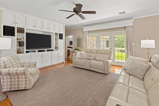 815 Comfort Lane, Jennings, LA 70546