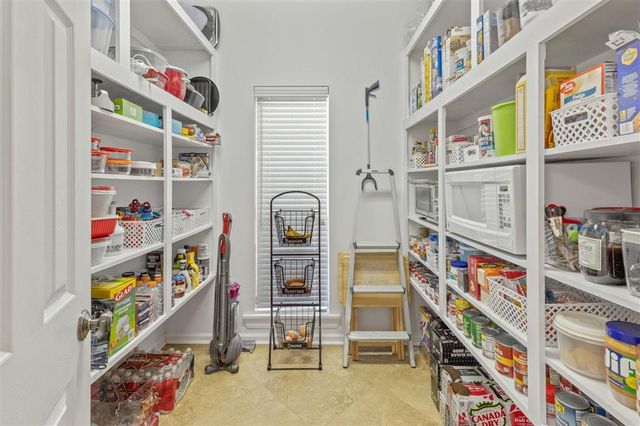 815 Comfort Lane, Jennings, LA 70546