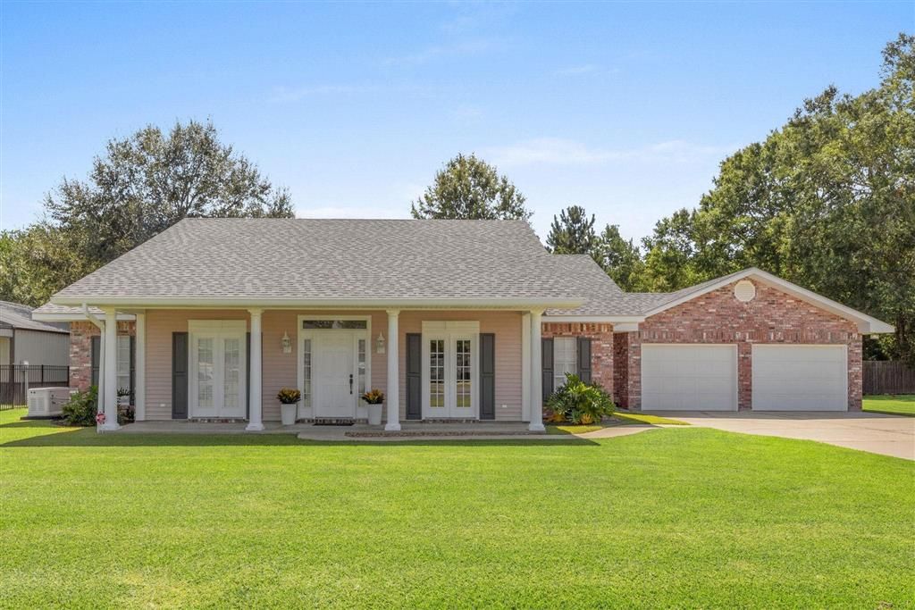 815 Comfort Lane, Jennings, LA 70546