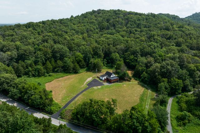 3203 Statesville Rd, Watertown, TN 37184