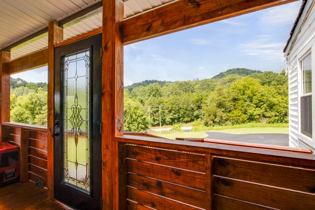 3203 Statesville Rd, Watertown, TN 37184