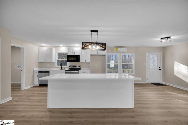 140 Triangle Road, Gaffney, SC 29340