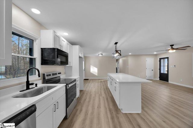 140 Triangle Road, Gaffney, SC 29340