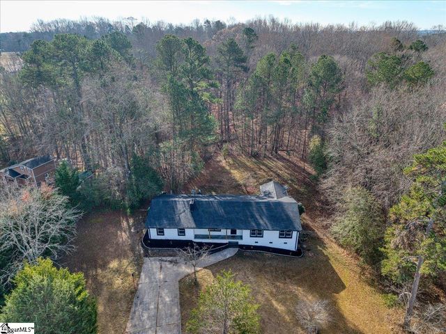 140 Triangle Road, Gaffney, SC 29340