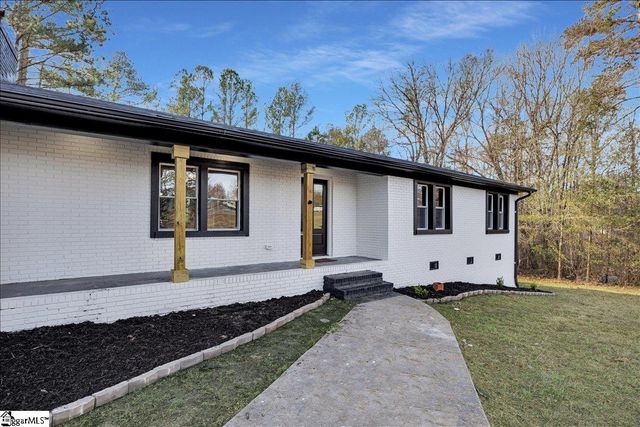 140 Triangle Road, Gaffney, SC 29340