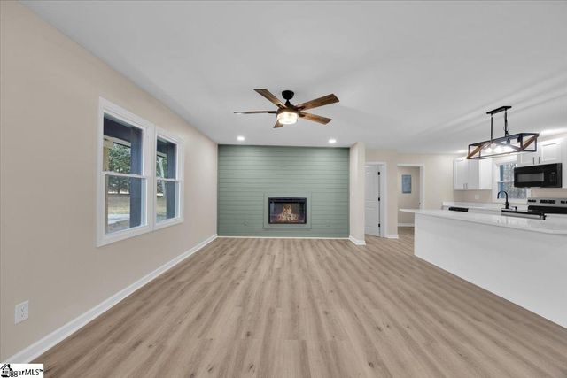 140 Triangle Road, Gaffney, SC 29340