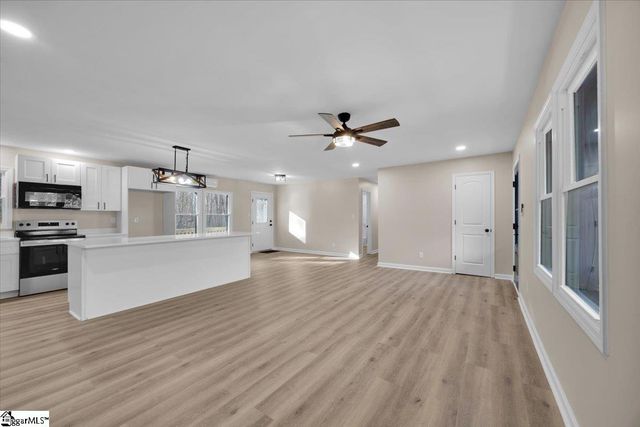 140 Triangle Road, Gaffney, SC 29340