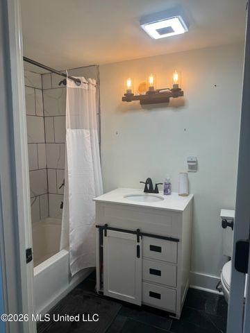1118 W Mcdowell Road, Jackson, MS 39204