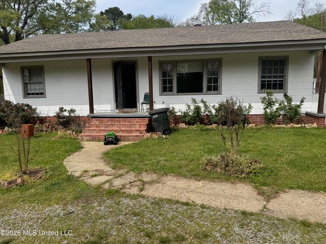 1118 W Mcdowell Road, Jackson, MS 39204