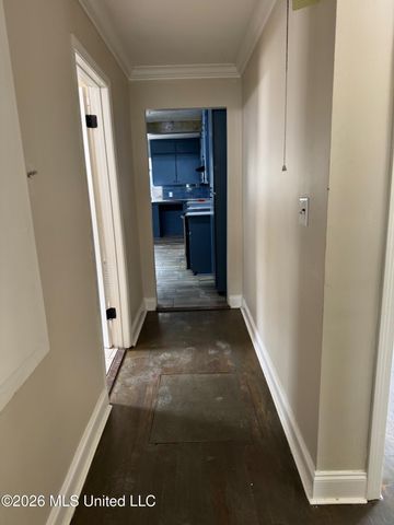 1118 W Mcdowell Road, Jackson, MS 39204