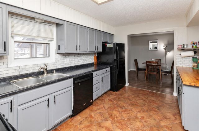 610 5th Avenue SE, Altoona, IA 50009