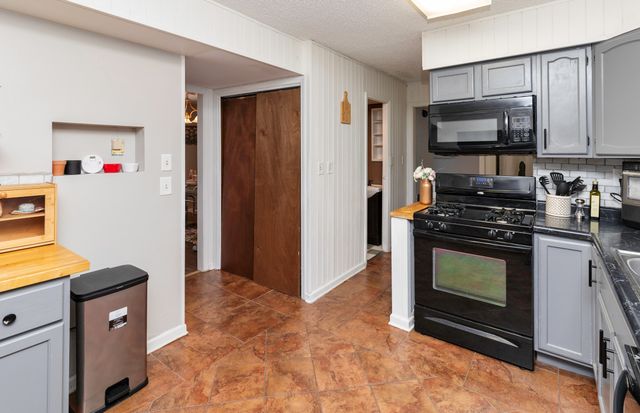 610 5th Avenue SE, Altoona, IA 50009