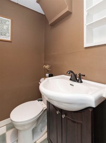 610 5th Avenue SE, Altoona, IA 50009