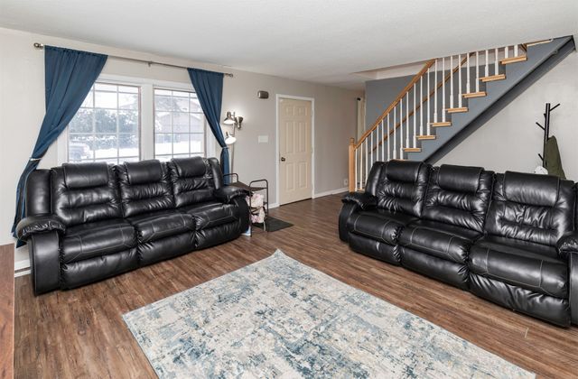 610 5th Avenue SE, Altoona, IA 50009