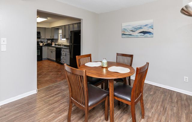 610 5th Avenue SE, Altoona, IA 50009