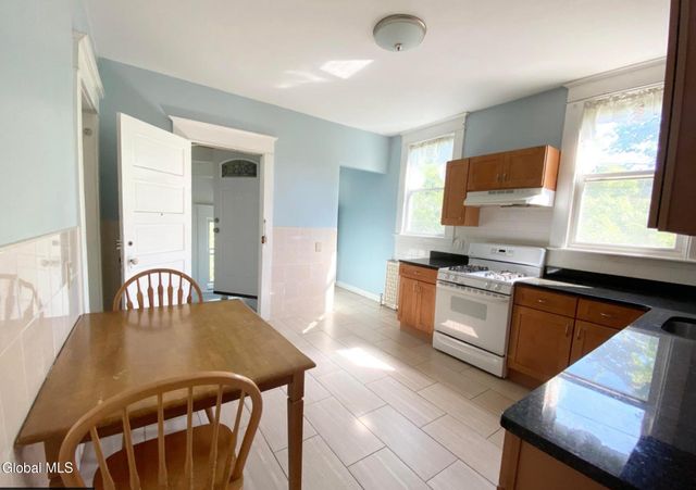 24 S Main Avenue, Albany, NY 12208