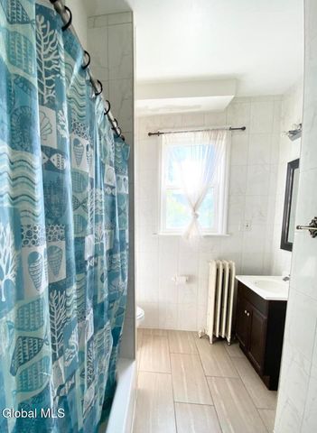 24 S Main Avenue, Albany, NY 12208