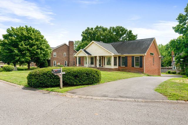 609 Manor View Cir, Brentwood, TN 37027