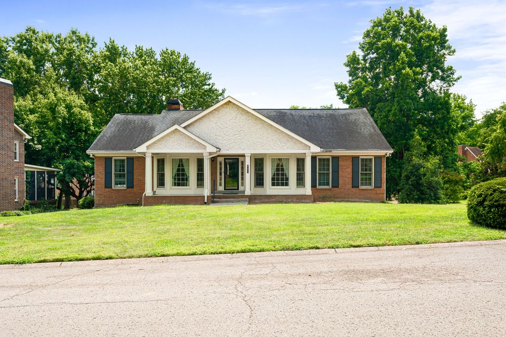 609 Manor View Cir, Brentwood, TN 37027