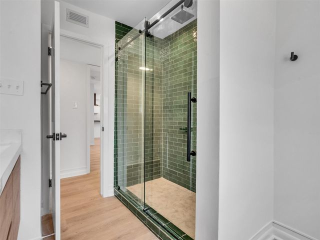 16007 Diana Lane, Houston, TX 77062