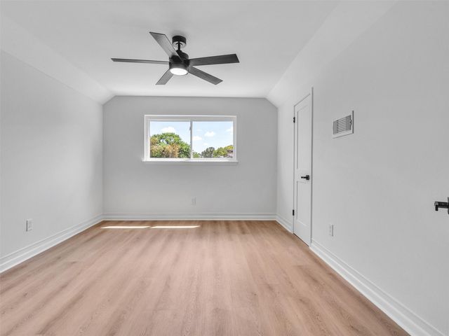 16007 Diana Lane, Houston, TX 77062