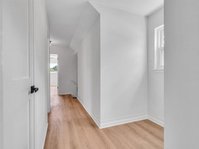 16007 Diana Lane, Houston, TX 77062