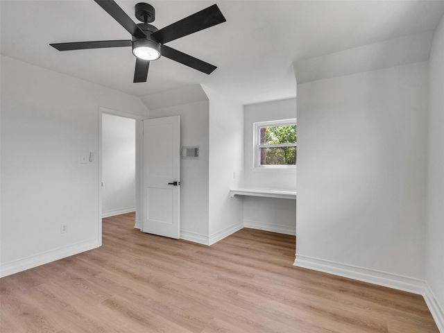 16007 Diana Lane, Houston, TX 77062