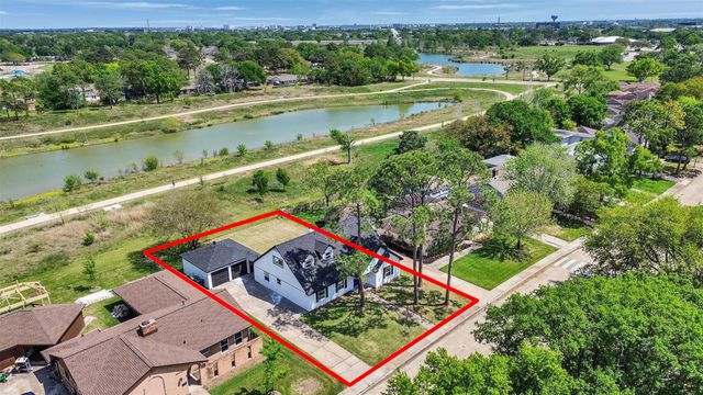 16007 Diana Lane, Houston, TX 77062